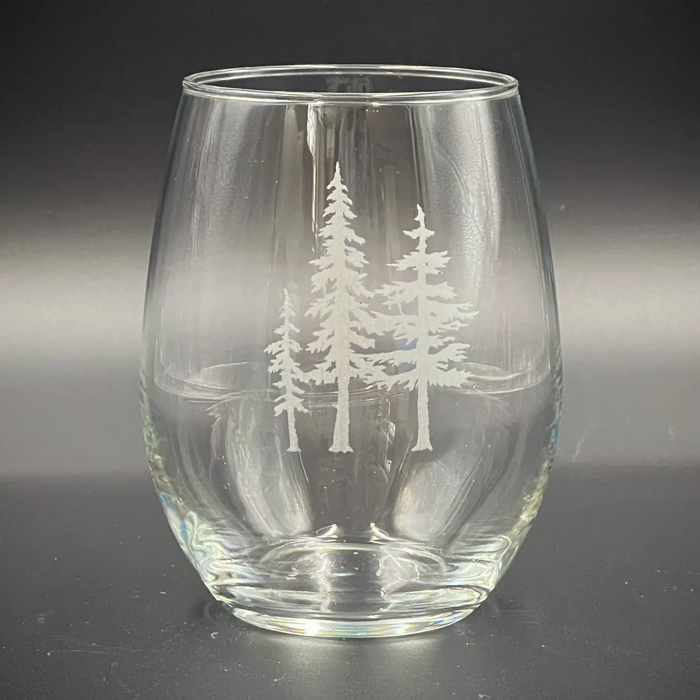 Three Pine Trees Etched Stemless Wine Glass - 15 oz
